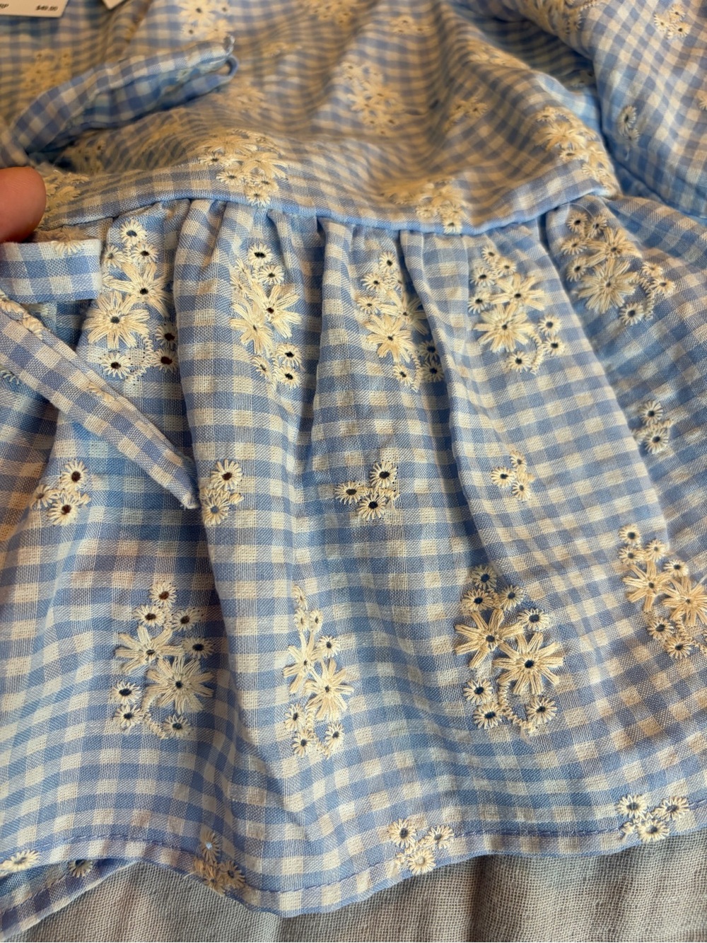 All in Favor Women’s Blue Gingham Floral Embroidered Tie-Front Peplum Top Sz L - Picture 5 of 6